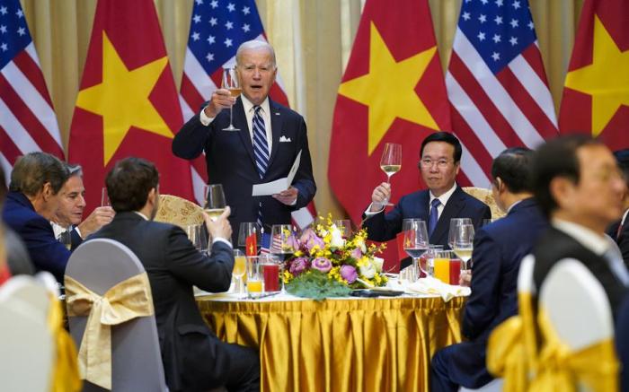 چگونه ایالات متحده ویتنام و چین را در برابر یکدیگر قرار می‌دهد