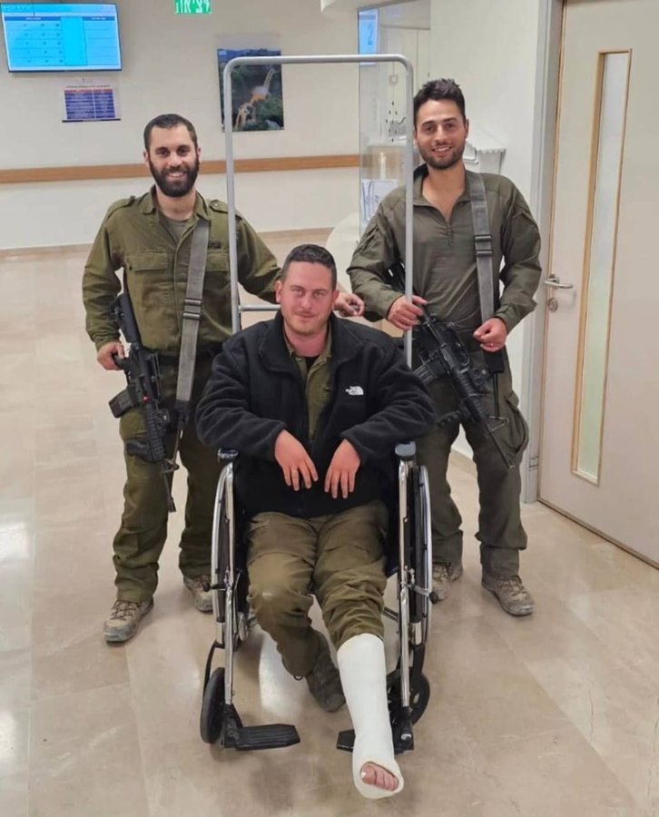 رزمندگان مقاومت نیتزان شاپیرا، خبرنگار صهیونیست را تنبیه کردند