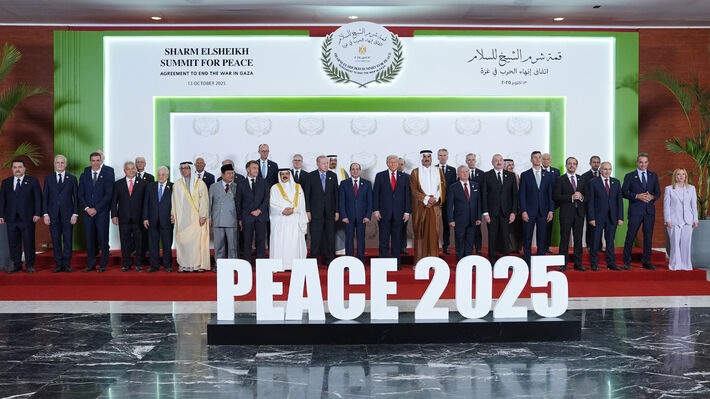 تئاتر «صلح در خاورمیانه» و چانه ‌زنی بر سر تقسیم کیک «بازسازی»