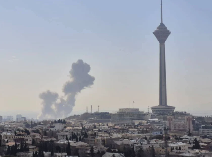 تجاوز آمریکا و اسرائیل علیه ایران، مراکز دولتی را هدف قرار داد