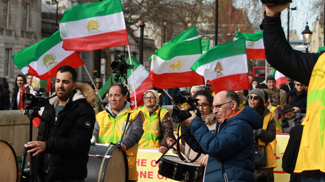یک تصمیم بجا و به‌هنگام: دارایی‌‌های ایرانیانی که در خارج از کشور با دشمن همکاری می‌‌کنند مصادره خواهد شد