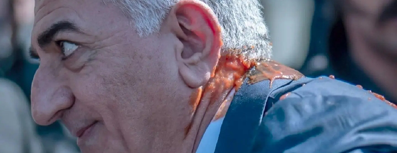 رضا پهلوی، رقت انگیزترین سگ ولگرد دنیا!